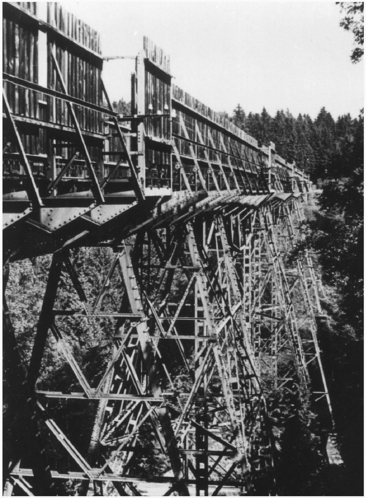 Greifenbachtalbrücke, Ehrenfriedersdorfer Seite